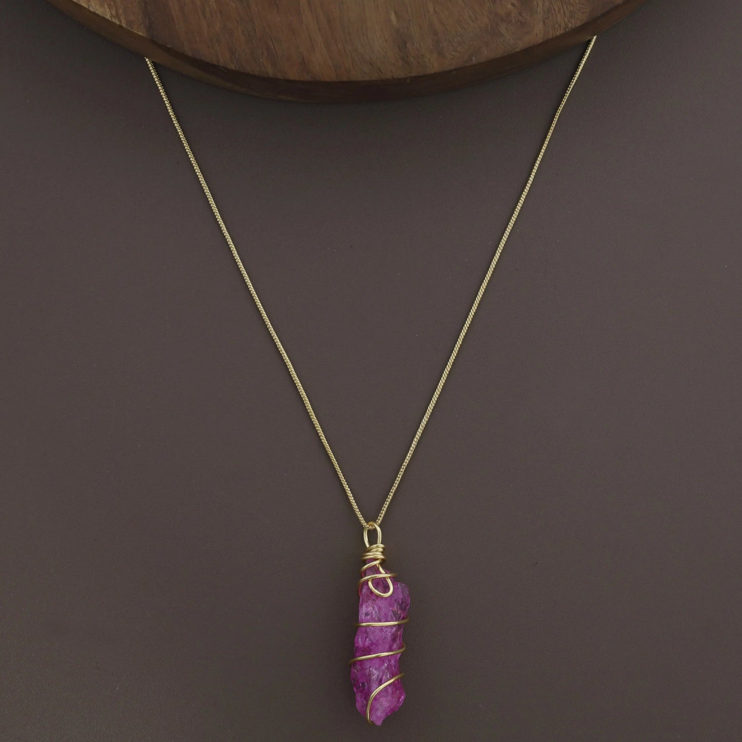 Binded Dyed Stone Neckpiece